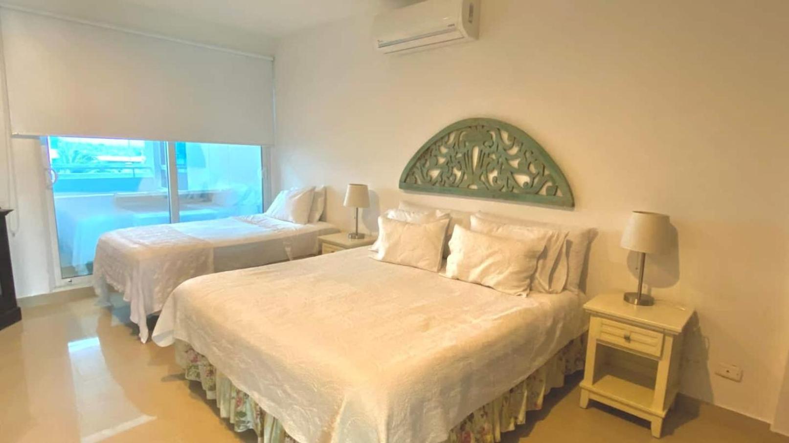 Casa de férias Family-friendly - Spacious Balcony - Direct *